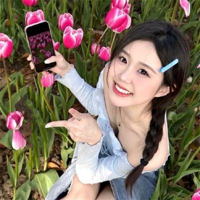 女玩家喜迎春